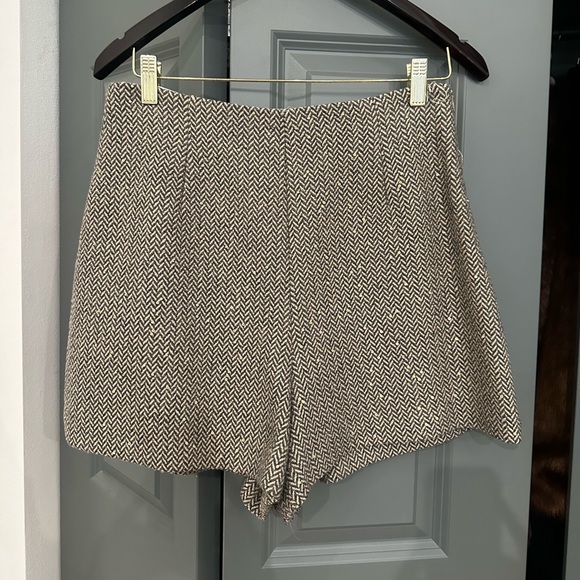 Sandro Herringbone Blazer with Sequin and Matching Short Set Size 38/40 - Picture 10 of 10